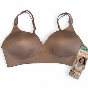 NWT Warner’s 36B Simply Perfect Wireless Bra Nude Beige Smoothing Bliss Comfort